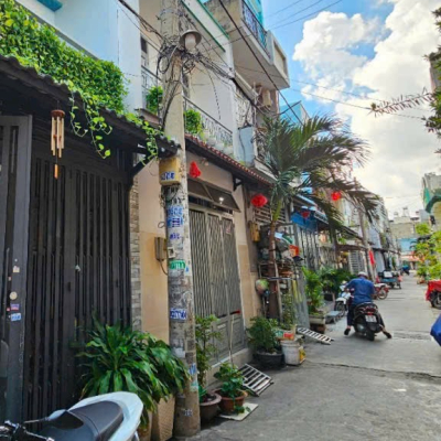???? Bán nhà đẹp 1 trệt 1 lầu đúc – 4x9m – hẻm 4m – Đường số 4, Bình Tân – Giá 3.75 tỷKo