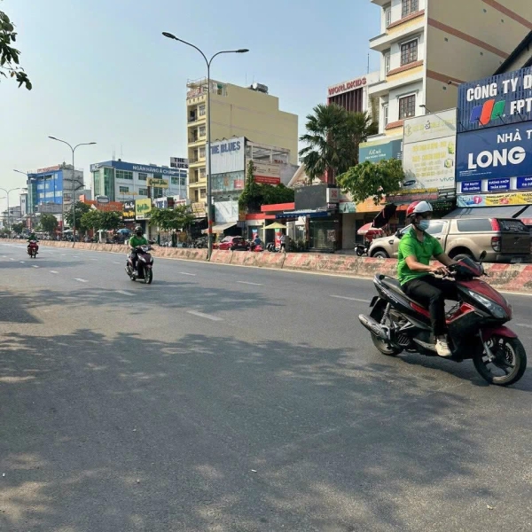 Nhà Lê Trọng Tấn giáp Tân Phú, 3.1x12m, đổ lửng 2PN 2WC, giá chỉ 3.5 tỷ thương lượng mạnh