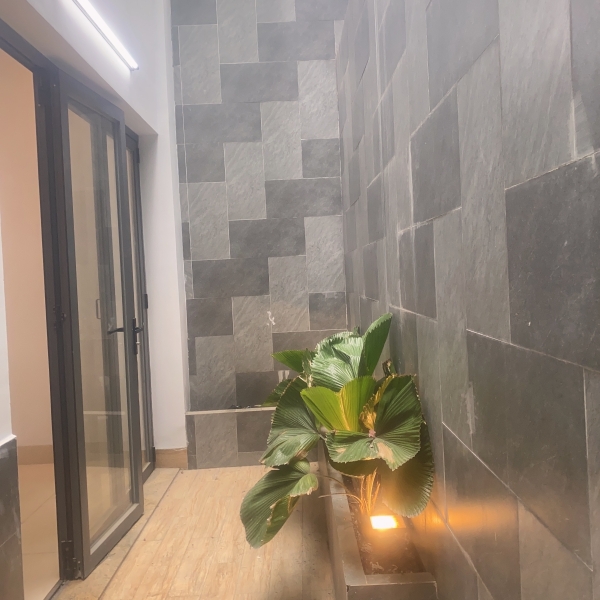 NHÀ ĐẸP HẺM 8M SÁT AEON MALL TÂN PHÚ – 6PN, 6WC – GIÁ 8,25 TỶ TL