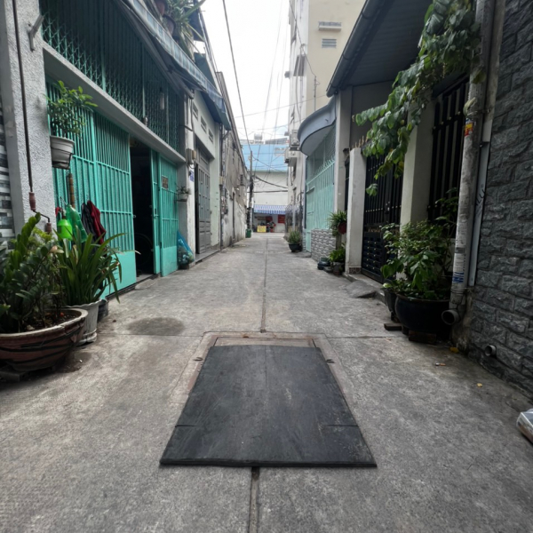 Bán nhà 48 m2 Tây Thạnh Quận Tân Phú 