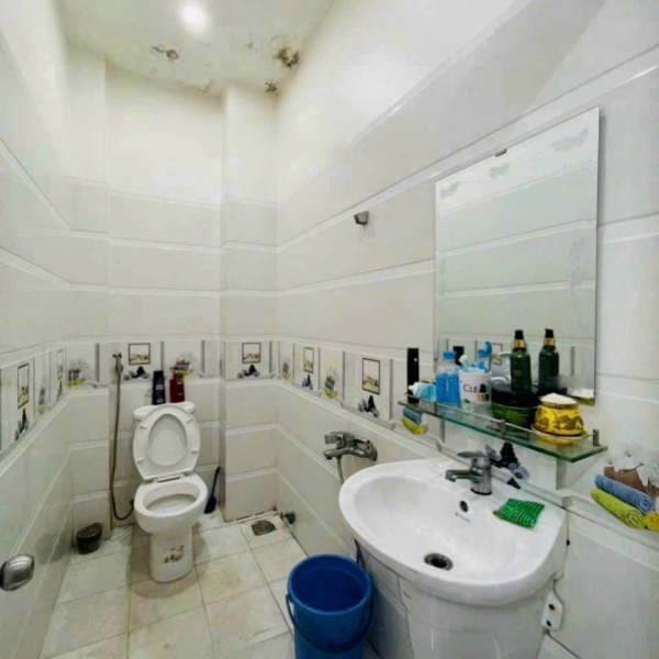 Bán nhà 64 m2  3 lầu Bình Thành, Bình Tân 