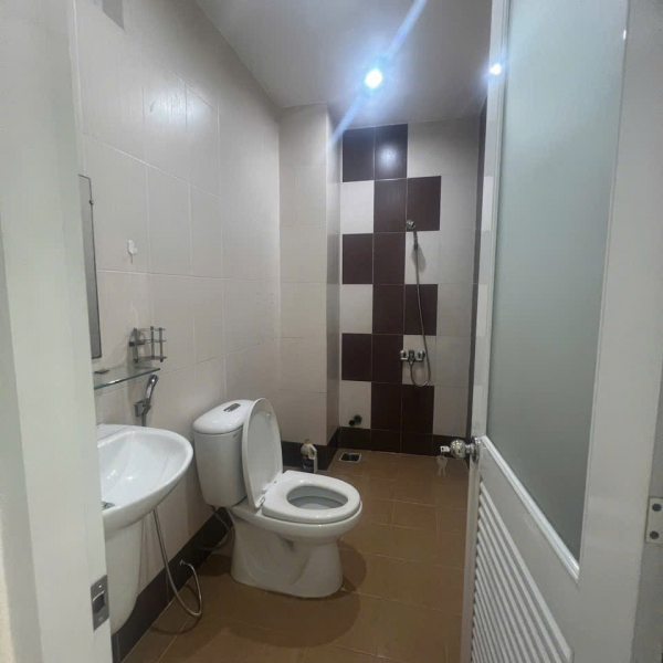 Nhà 56 m2 3 lầu đúc Phú Thọ Hoà Tân Phú 