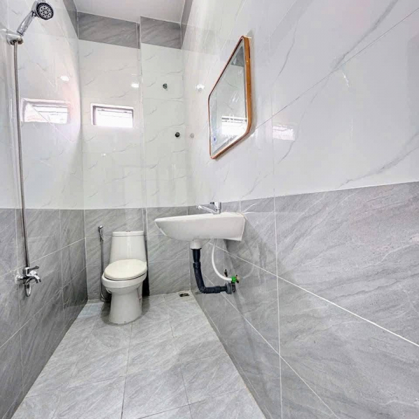 Nhà phố đẹp 40m2  vào ở ngay Trương Phước Phan