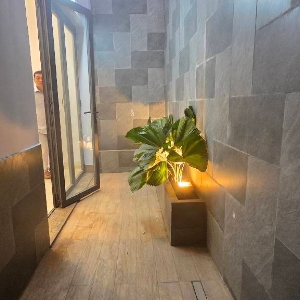 Nhà đẹp sát AEON Tân Phú, hẻm 8m ô tô tránh, 6PN 6WC, DT 6x14m, giá 8,25 tỷ