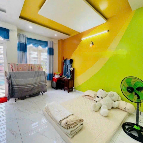 Bán nhà 64 m2  3 lầu Bình Thành, Bình Tân 