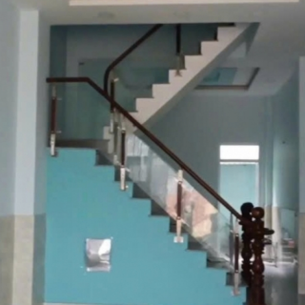 Bán nhà 1 lầu 60 m2 Đường số 8 , Bình Hưng Hoà Bình Tân 