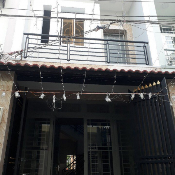 Bán nhà 1 lầu đúc mới 2.95 tỷ  Liên khu 4-5,Bình Tân.