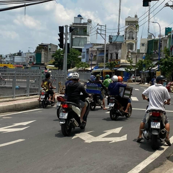 Nhà 1 / kênh Nước đen ,Bình Tân giáp Tân Phú