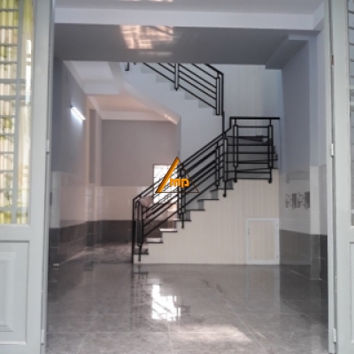 Bán nhà 1 lầu đúc mới 2.95 tỷ  Liên khu 4-5,Bình Tân.
