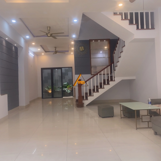 NHÀ ĐẸP HẺM 8M SÁT AEON MALL TÂN PHÚ – 6PN, 6WC – GIÁ 8,25 TỶ TL