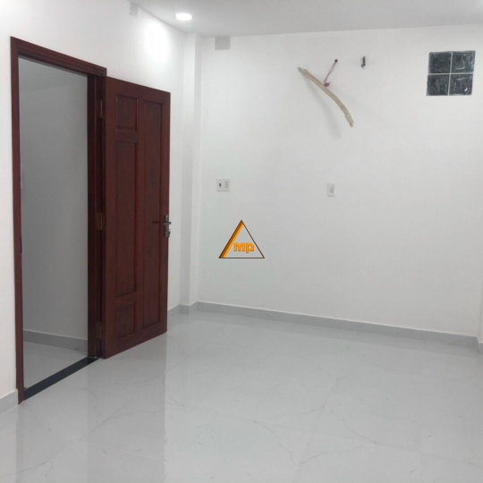 Nhà 76 m2 3 lầu Tây Lân Quận Bình Tân 