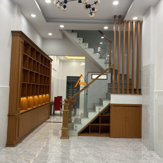 Bán nhà 3 tầng đường số 8 Bình Tân, 68m2, hẻm ô tô, giá 5,55 tỷ