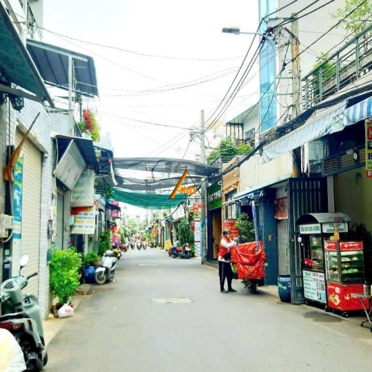 Bán nhà 3 lầu đường số 5 Bình Tân, hẻm ô tô, 4PN 4WC, giá 6,5 tỷ