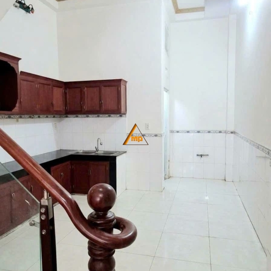 Bán nhà 2 lầu 4x15m gần Võ Văn Vân, chợ Ấp 1 – giá chưa tới 4 tỷ